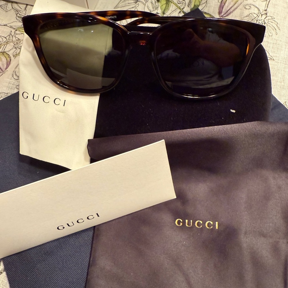Gucci Brown Tortoise Sunglasses